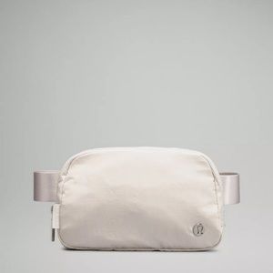White opal belt bag NWT